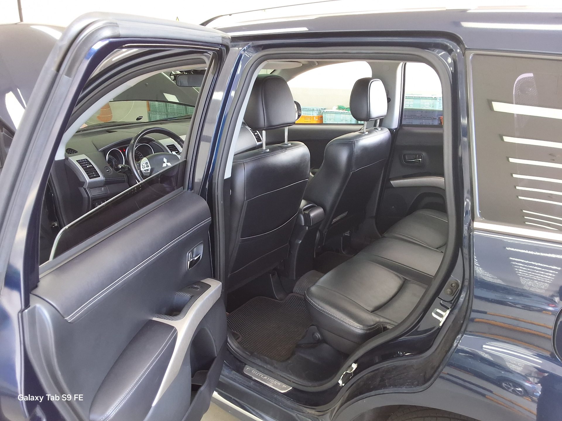 2010 - mitsubishi outlander