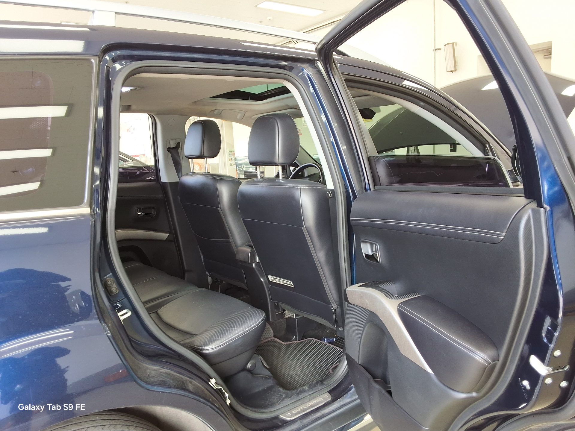2010 - mitsubishi outlander