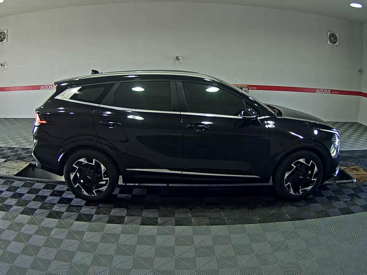 2023 - kia sportage