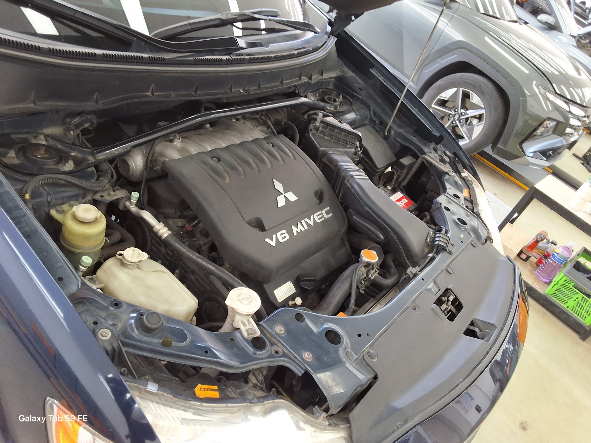 2010 - mitsubishi outlander