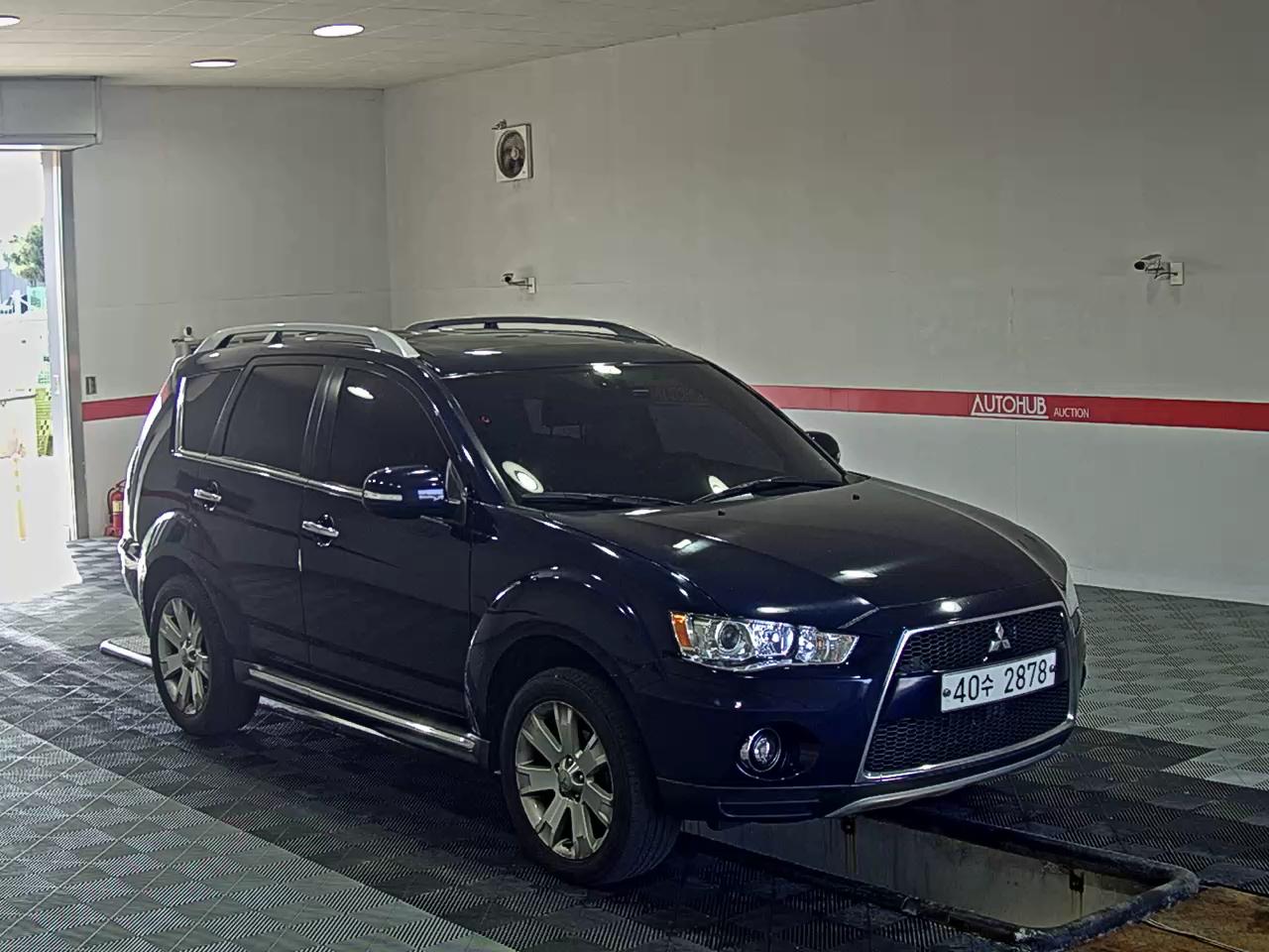 2010 - mitsubishi outlander