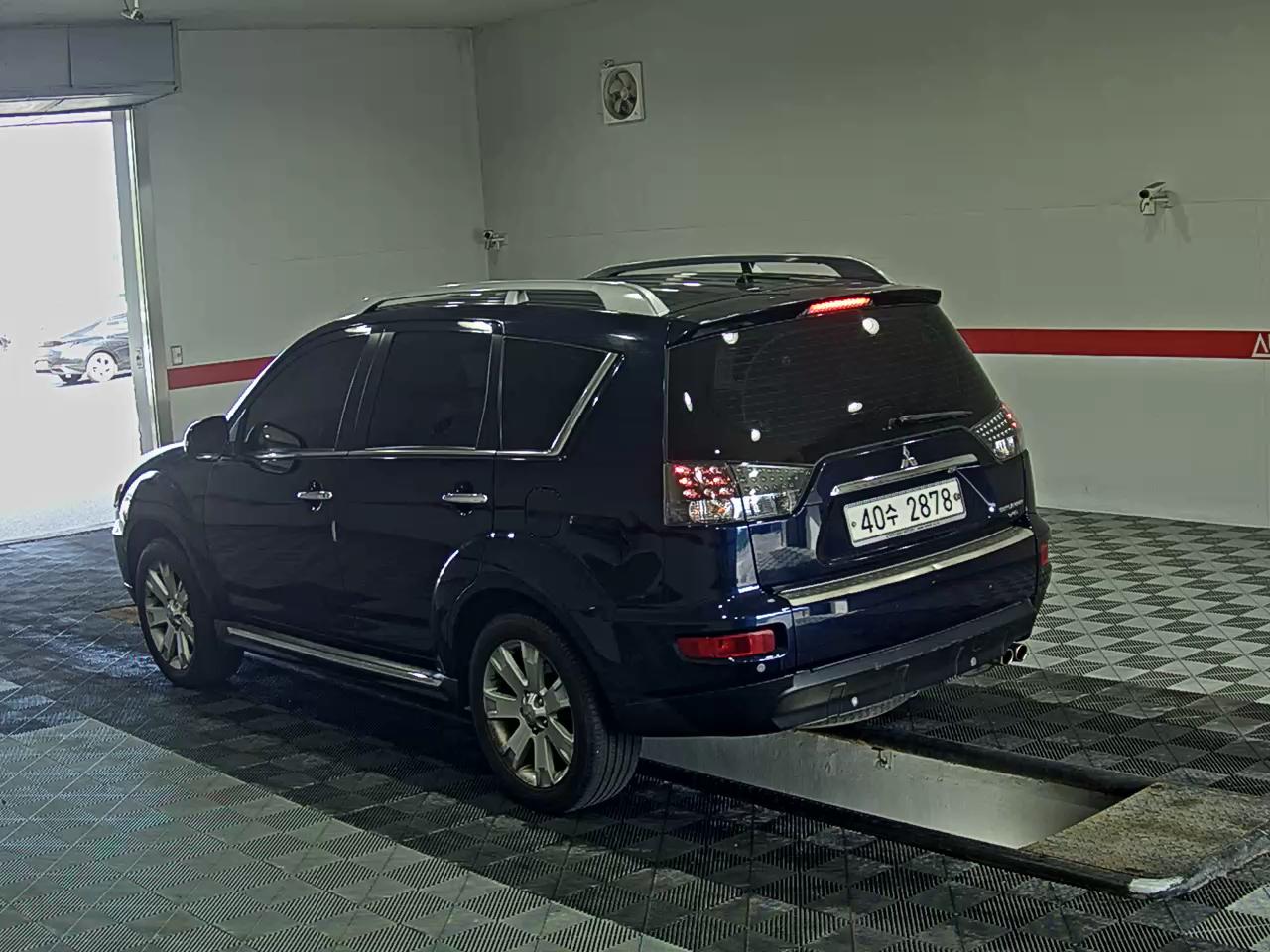 2010 - mitsubishi outlander