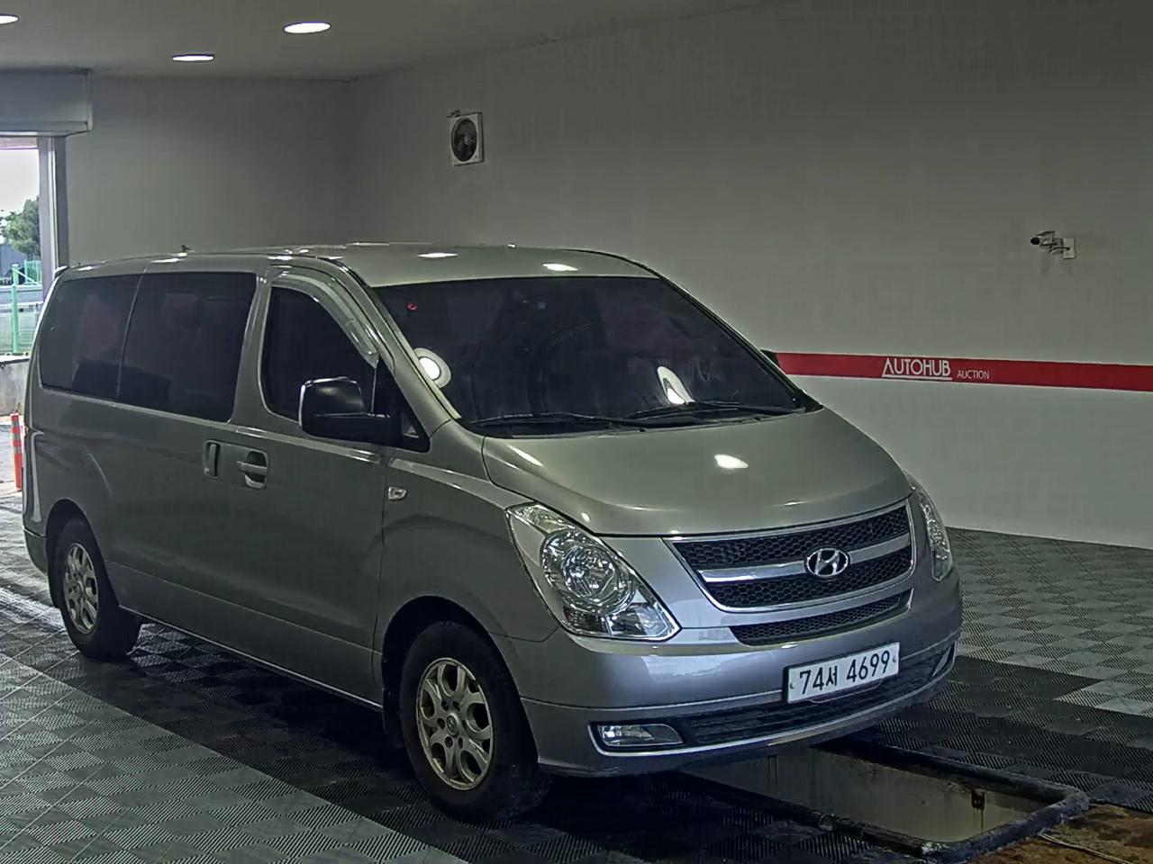 2016 - hyundai grand starex
