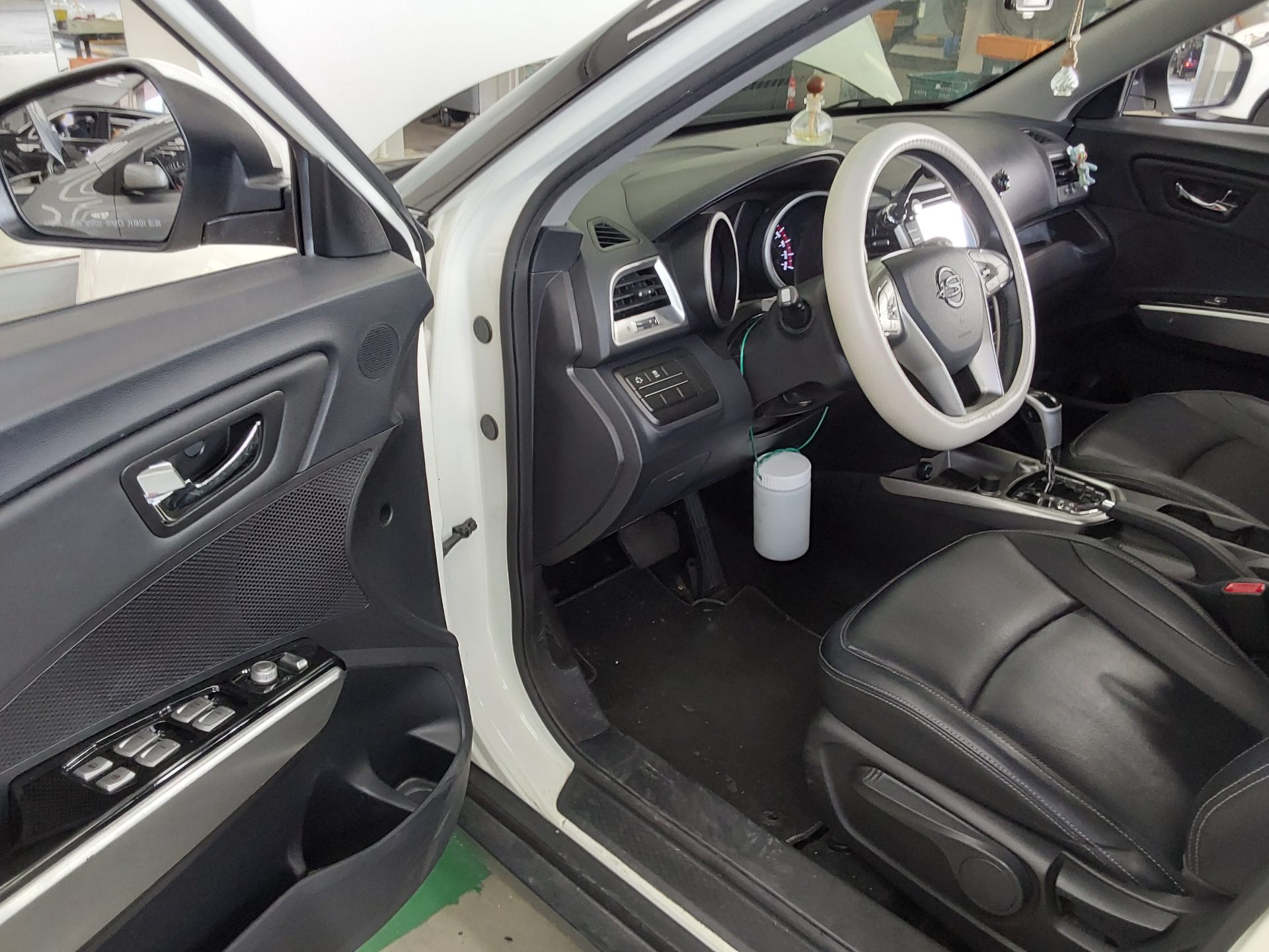 2016 - ssangyong tivoli
