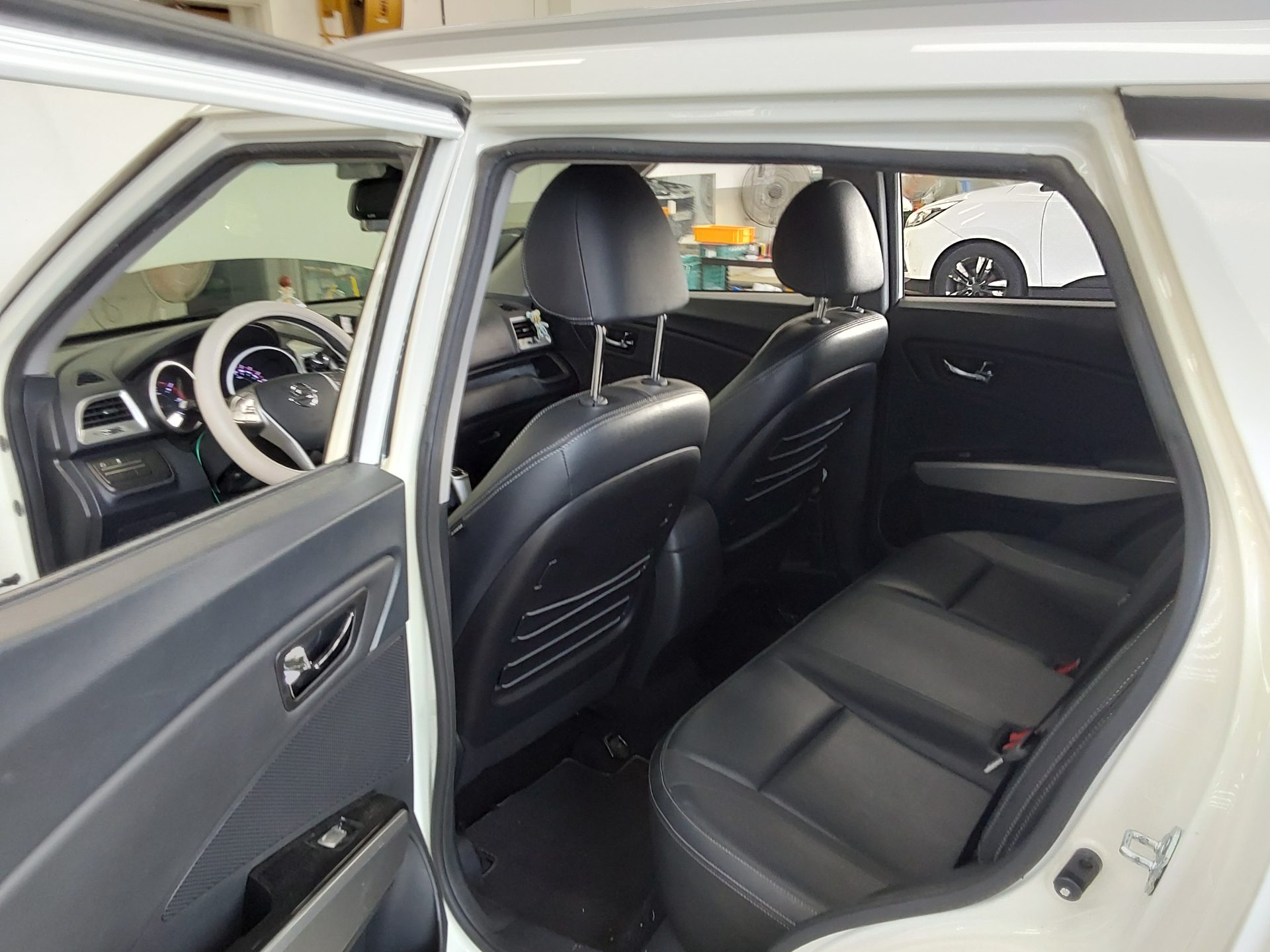 2016 - ssangyong tivoli