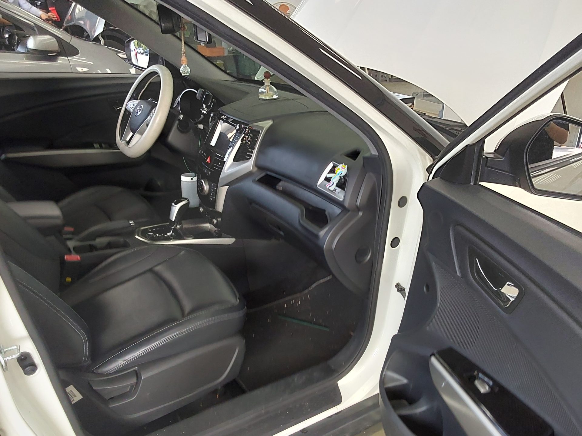 2016 - ssangyong tivoli