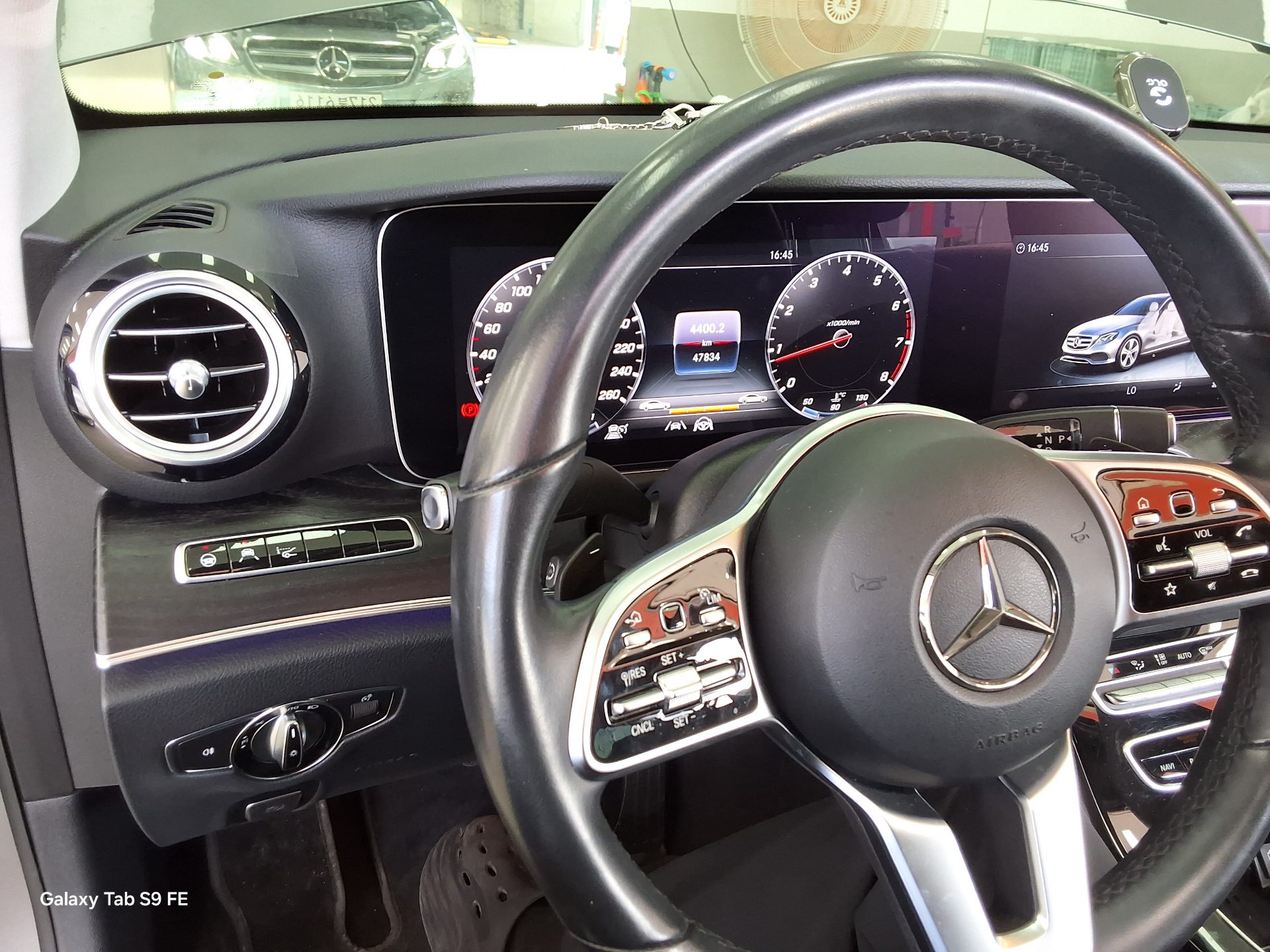 2020 - mercedes-benz e300