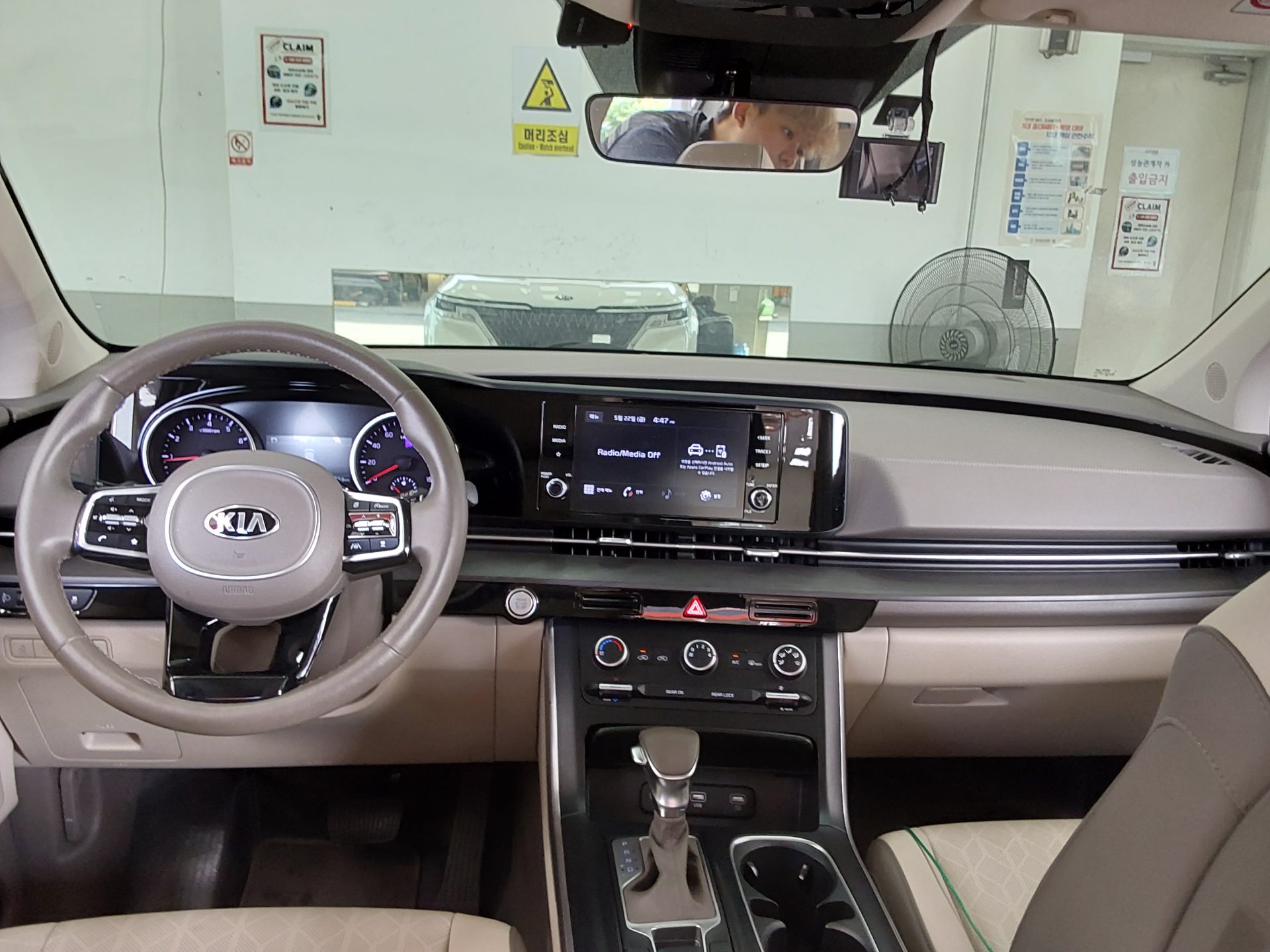 2021 - kia carnival