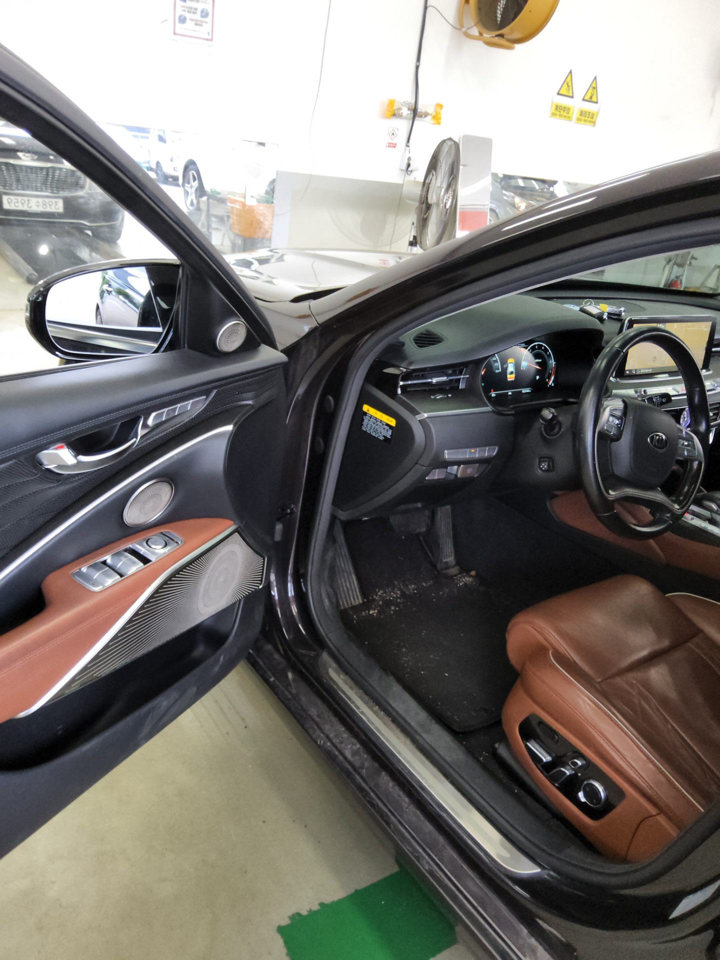2019 - kia k9