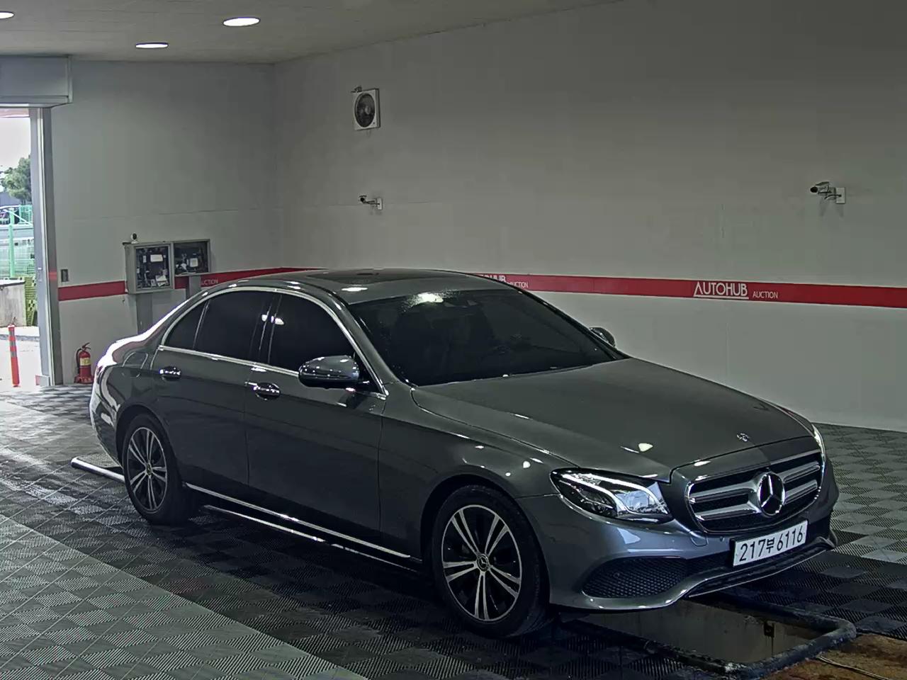 2020 - mercedes-benz e300