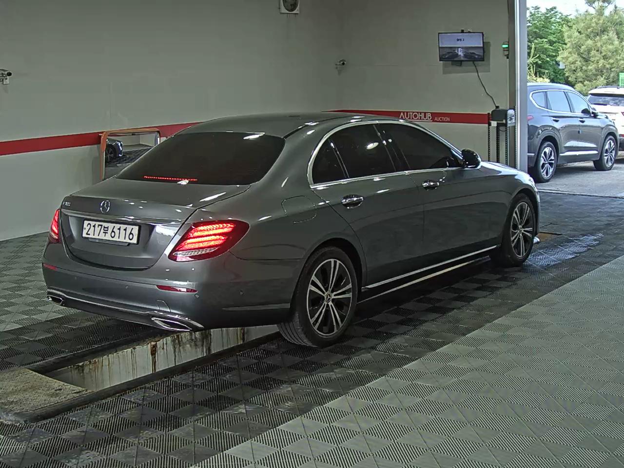 2020 - mercedes-benz e300