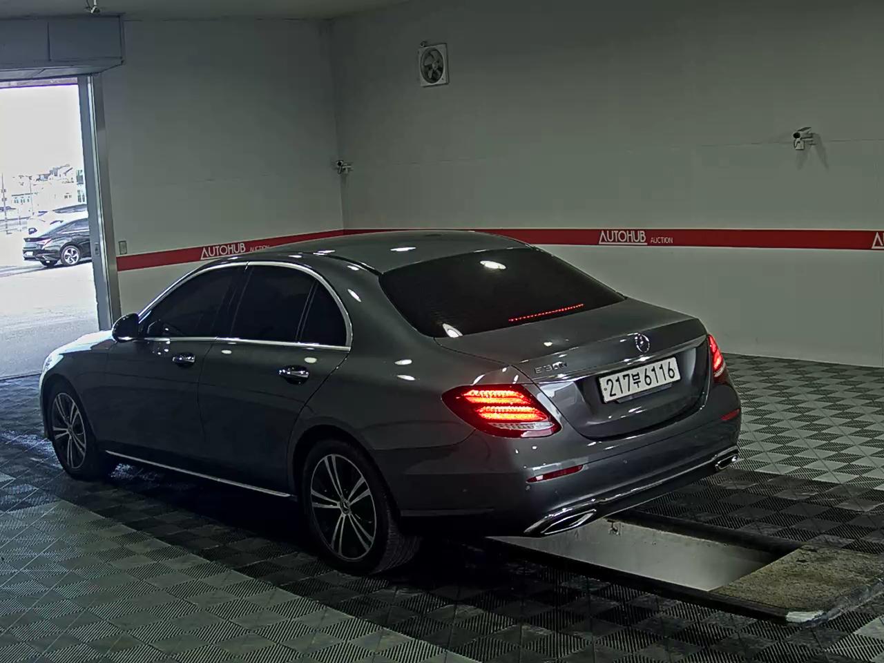 2020 - mercedes-benz e300