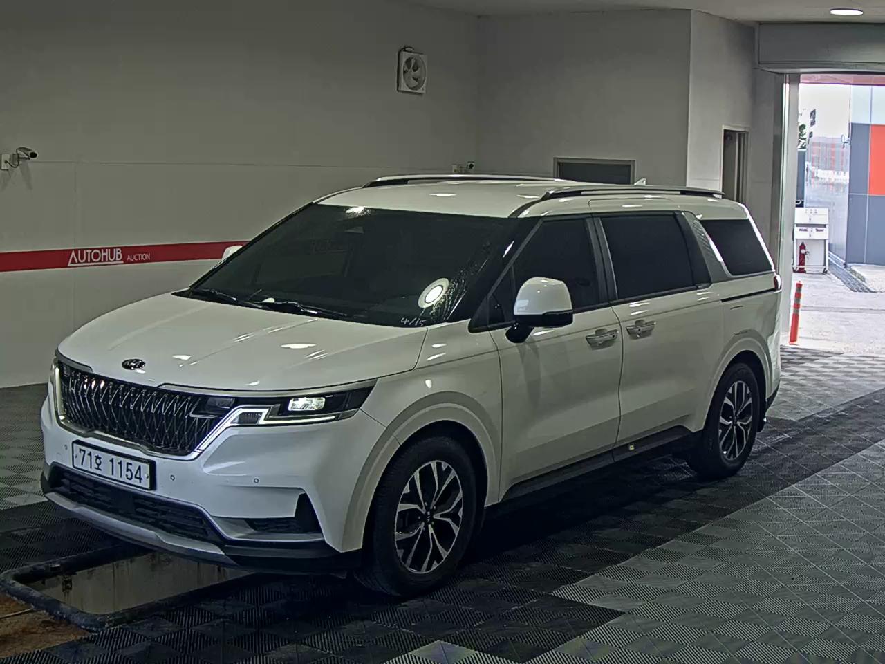 KIA CARNIVAL (KA4)