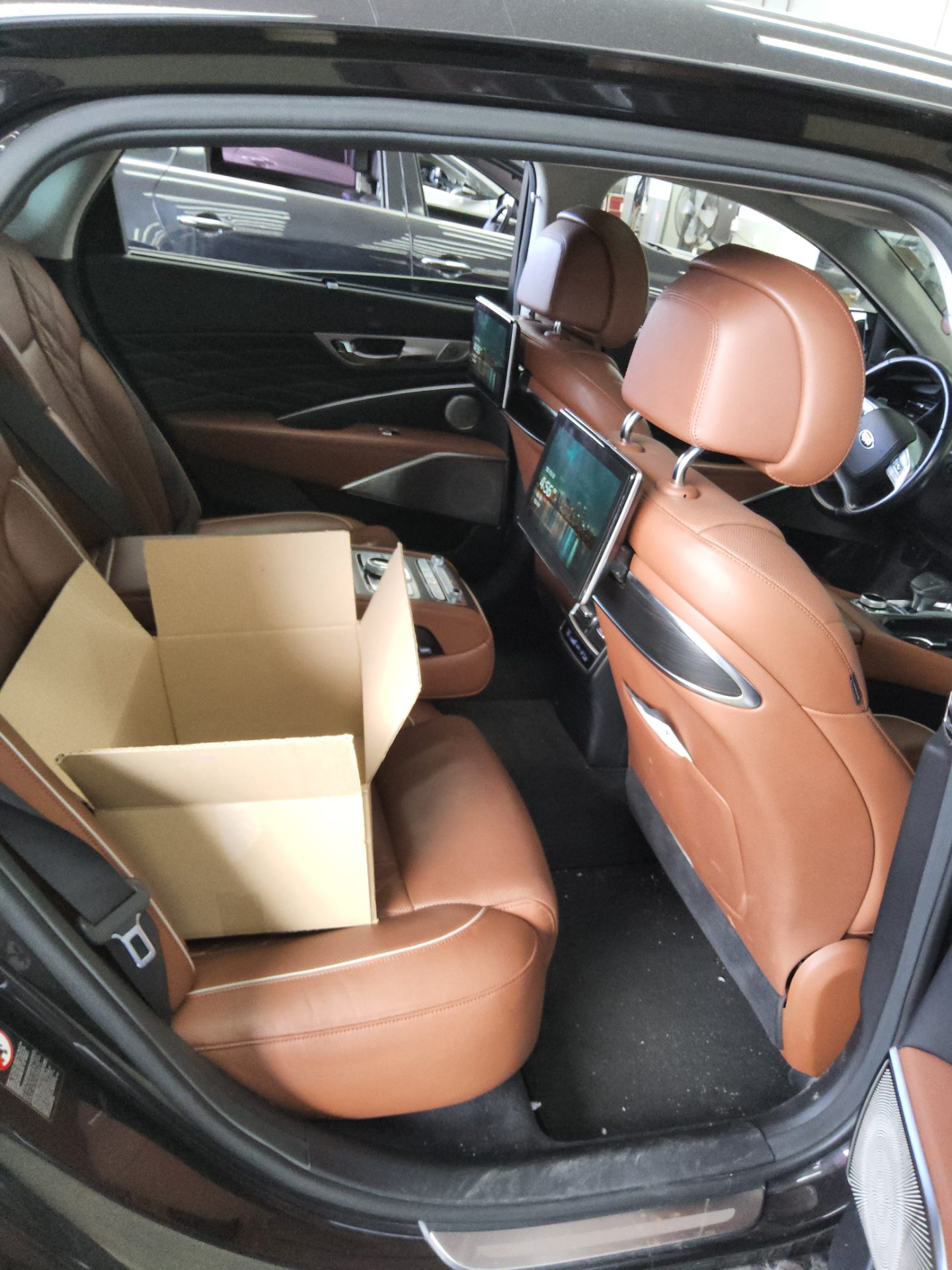 2019 - kia k9