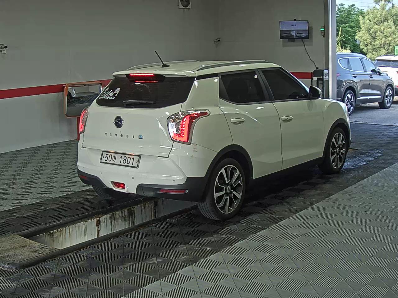 2016 - ssangyong tivoli
