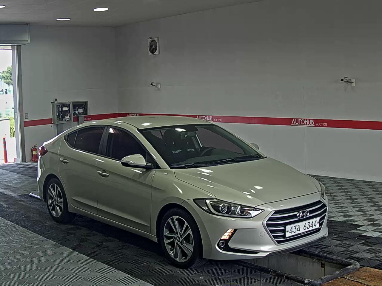 2017 - hyundai avante
