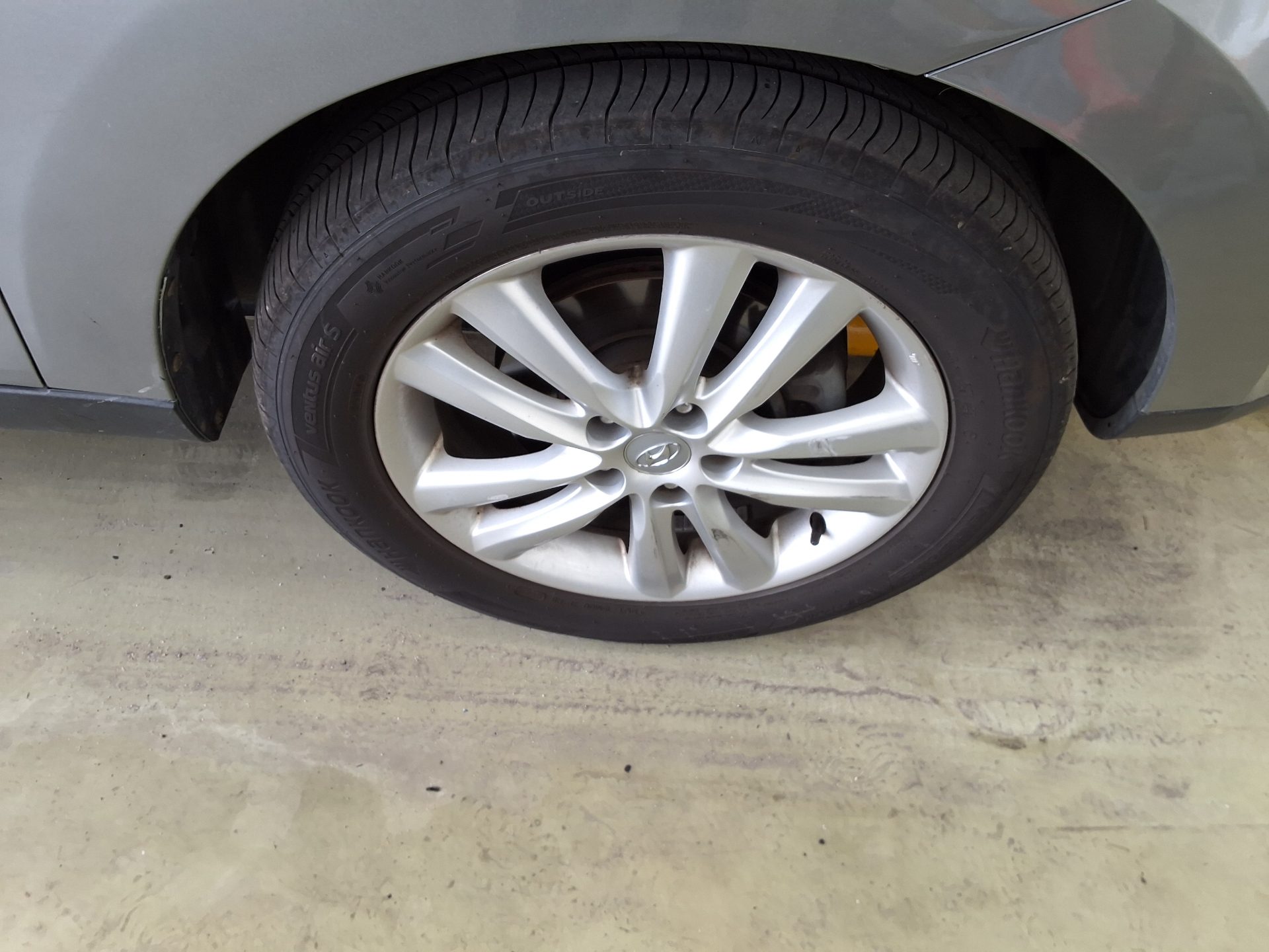 2010 - hyundai tucson
