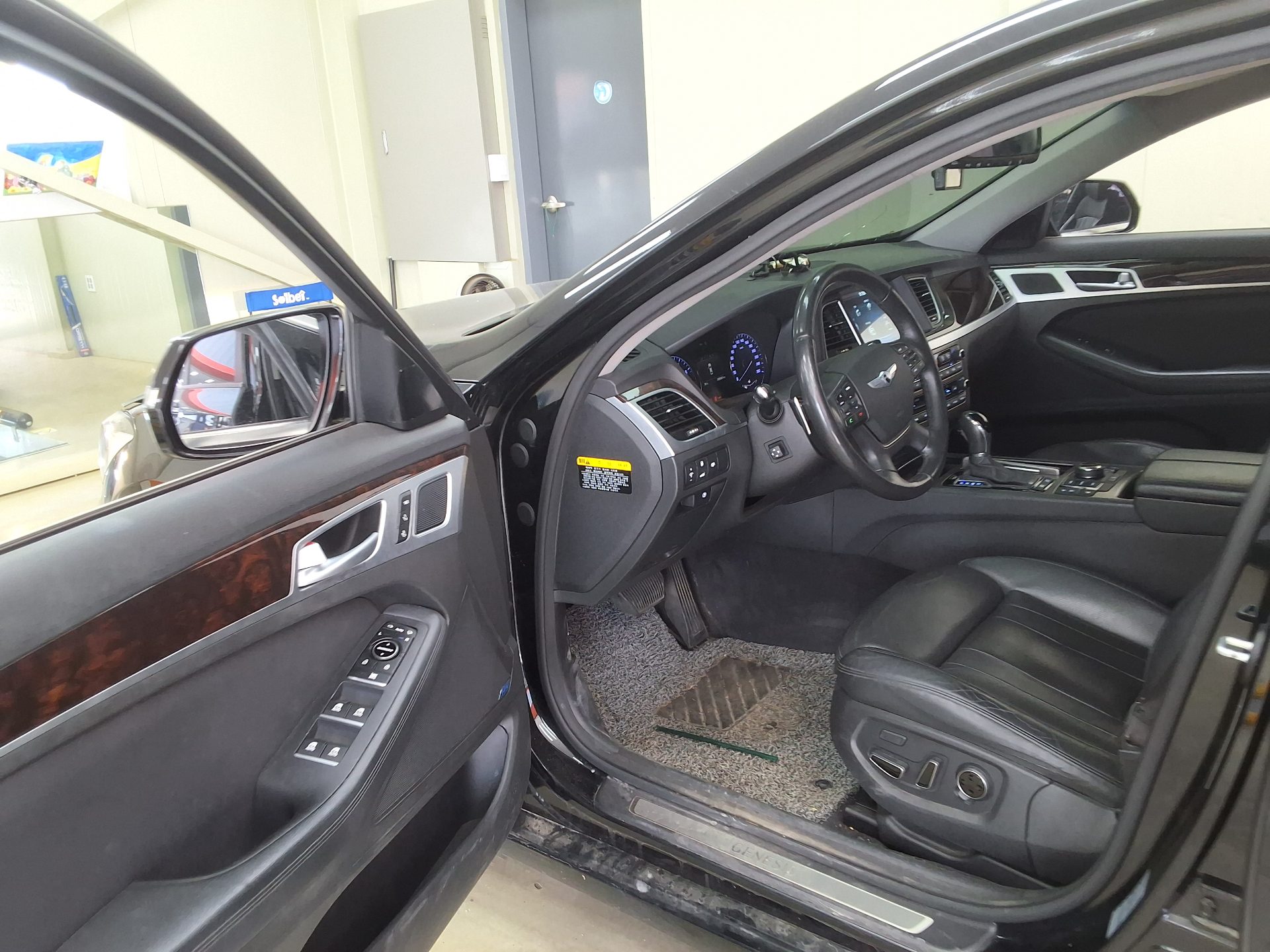 2016 - hyundai g330