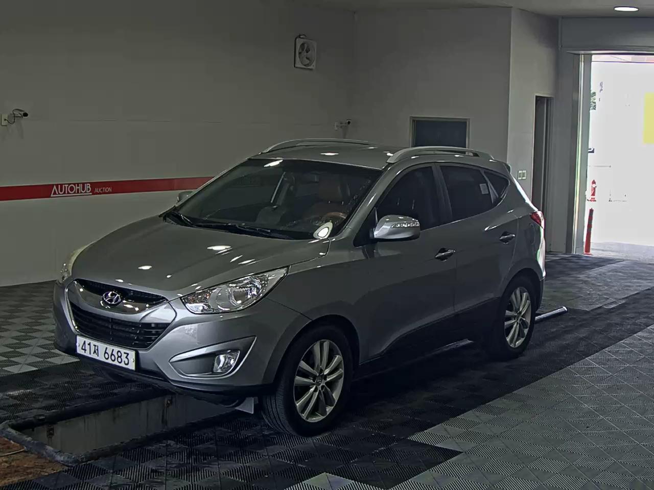 HYUNDAI TUCSON ix R20 LX20