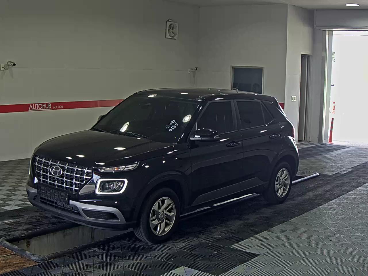 HYUNDAI VENUE RENTAL CAR