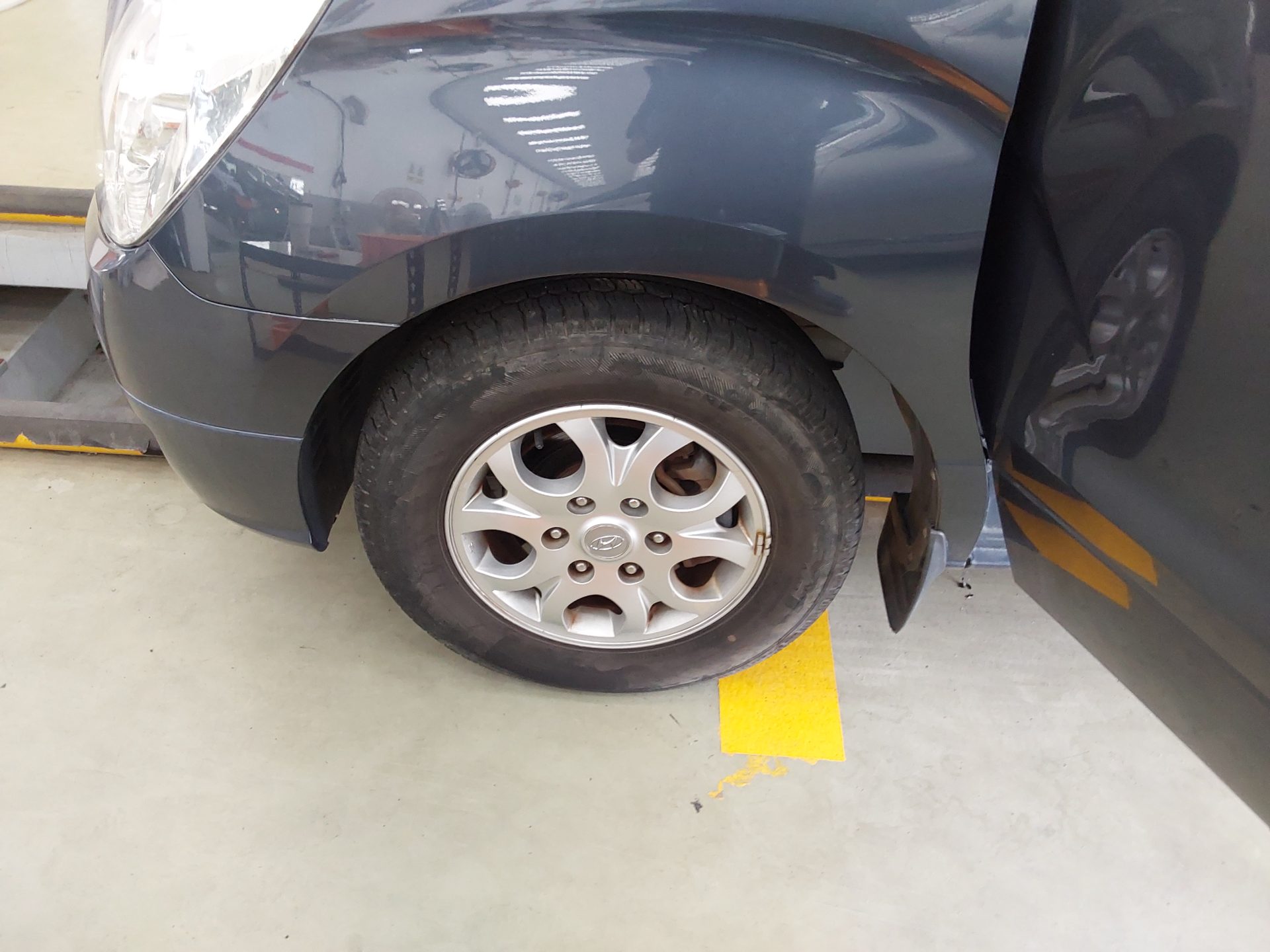 2012 - hyundai grand starex