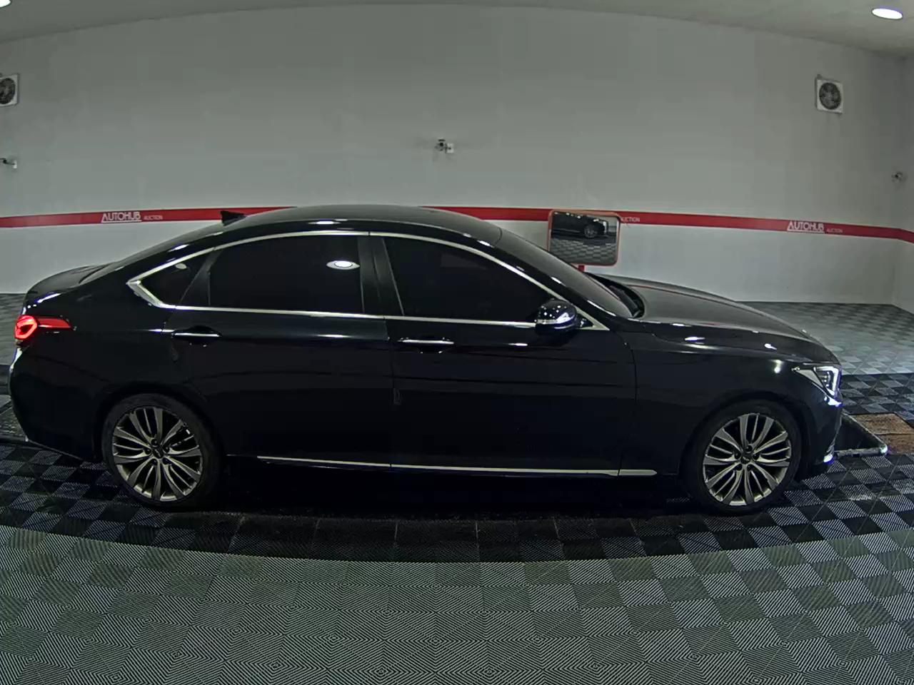 2016 - hyundai g330