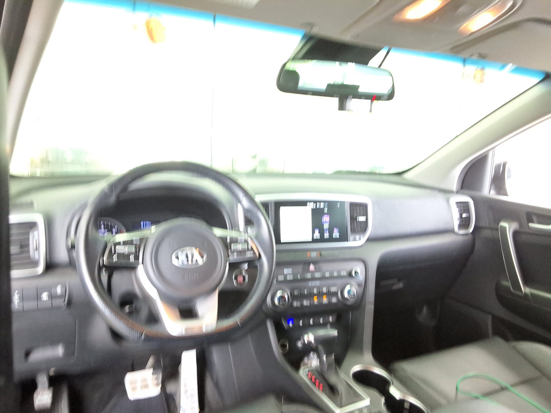 2020 - kia sportage