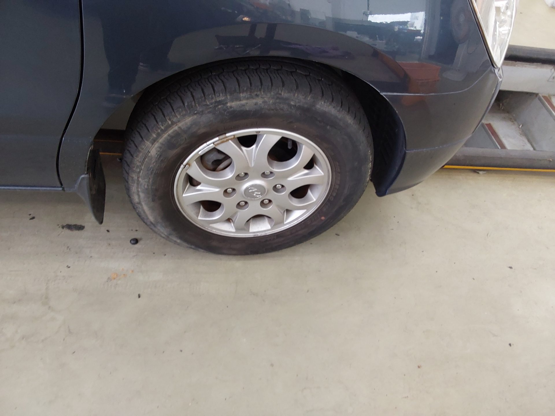 2012 - hyundai grand starex