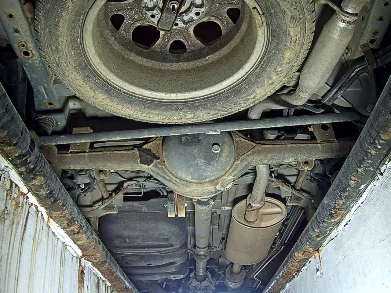 2012 - hyundai grand starex
