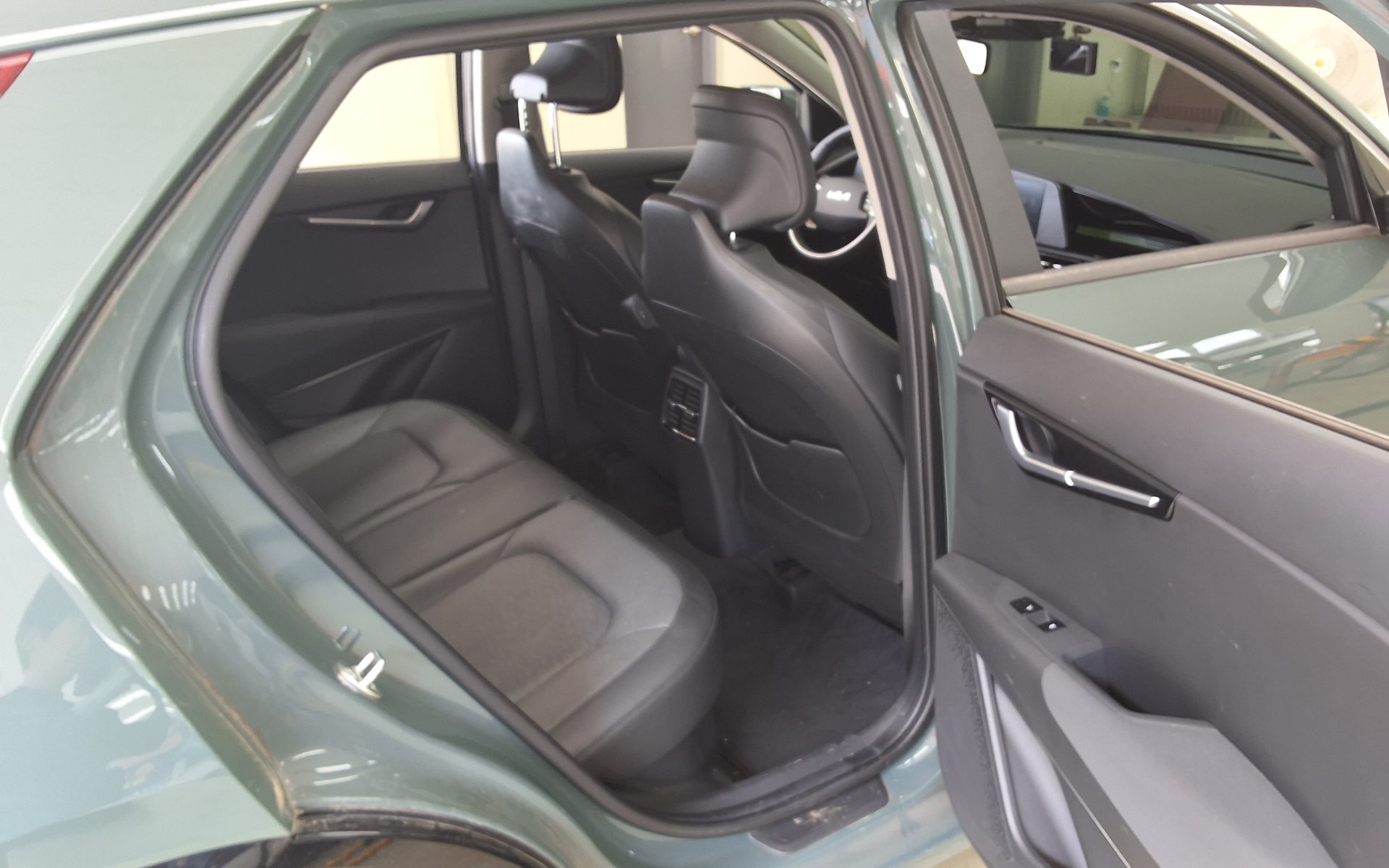2023 - kia niro