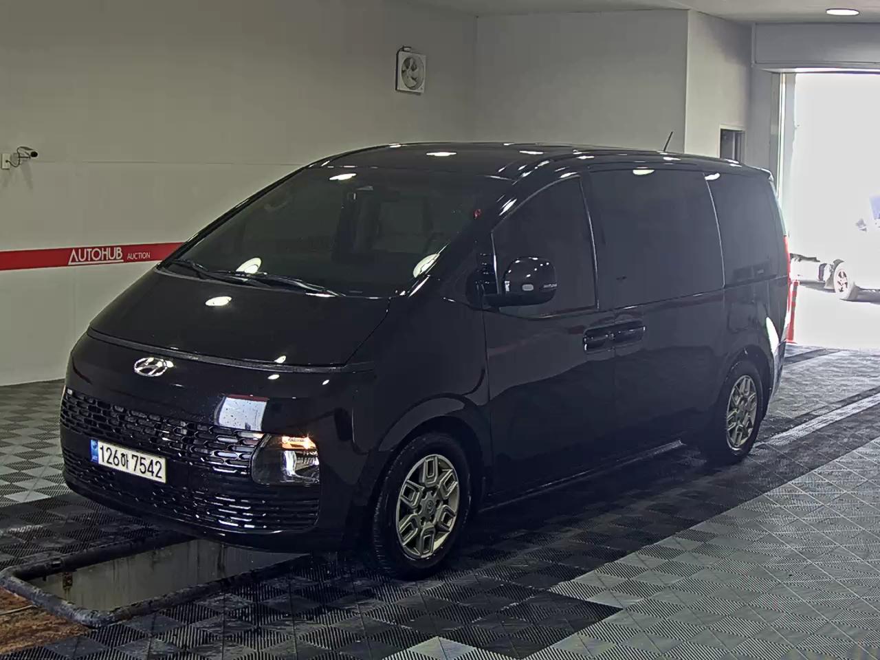 HYUNDAI STARIA TOURER