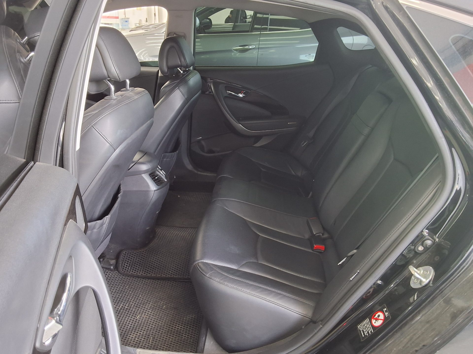 2011 - hyundai grandeur