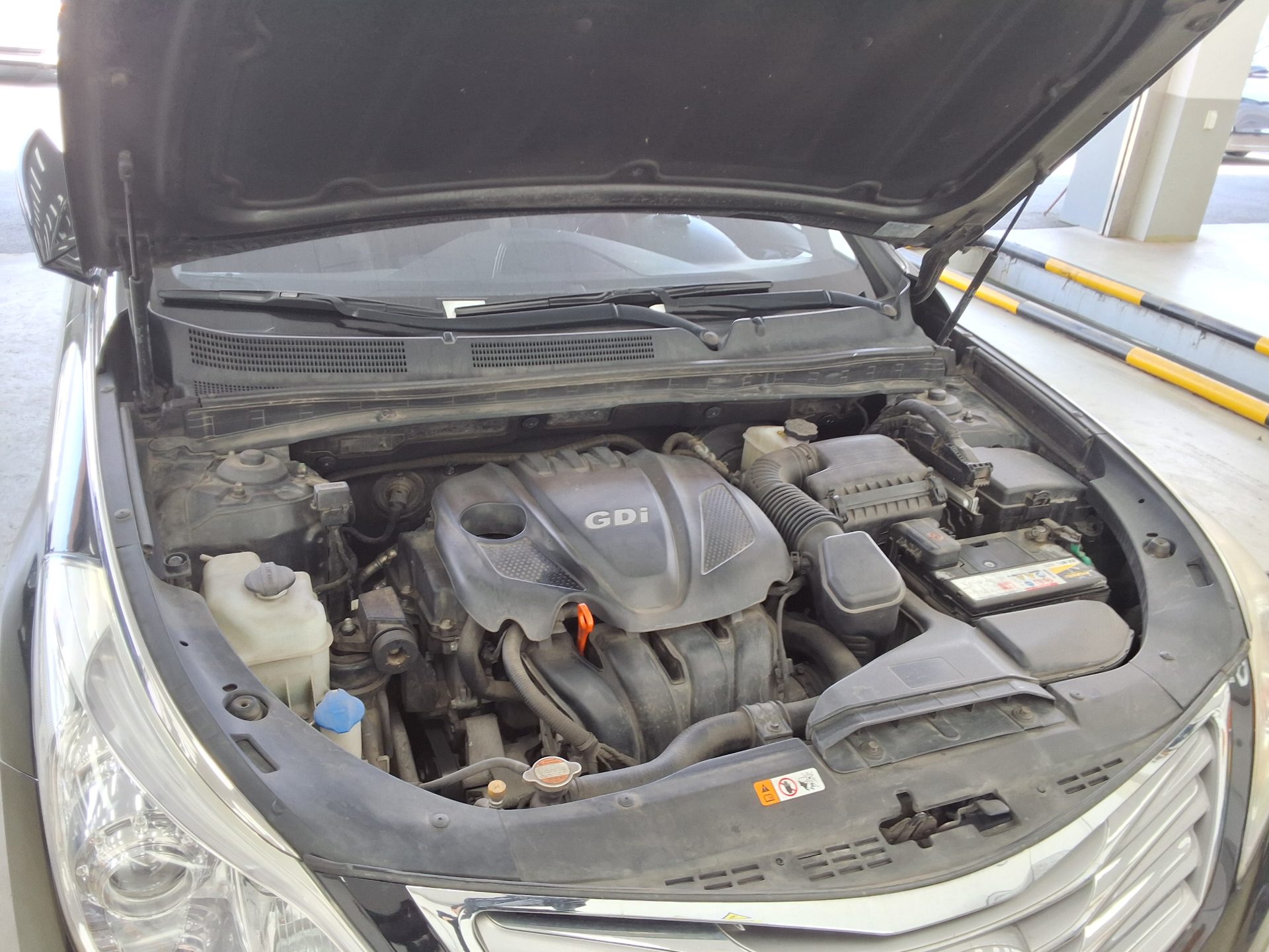 2011 - hyundai grandeur