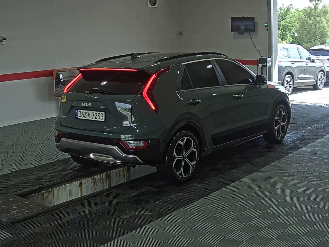 2023 - kia niro