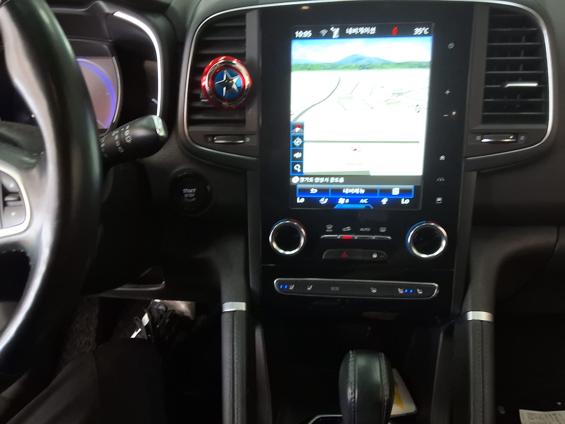 2021 - renault qm6