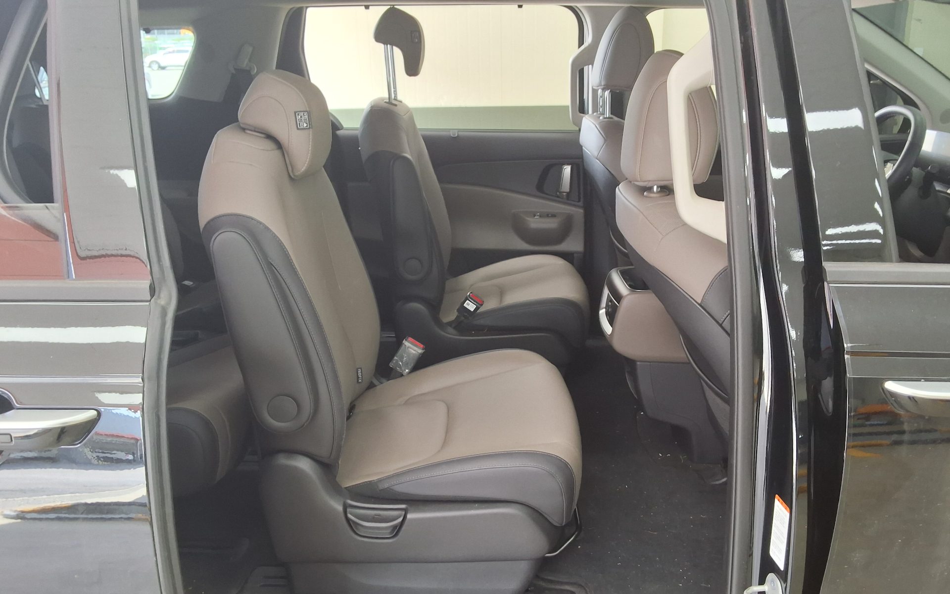 2025 - kia carnival