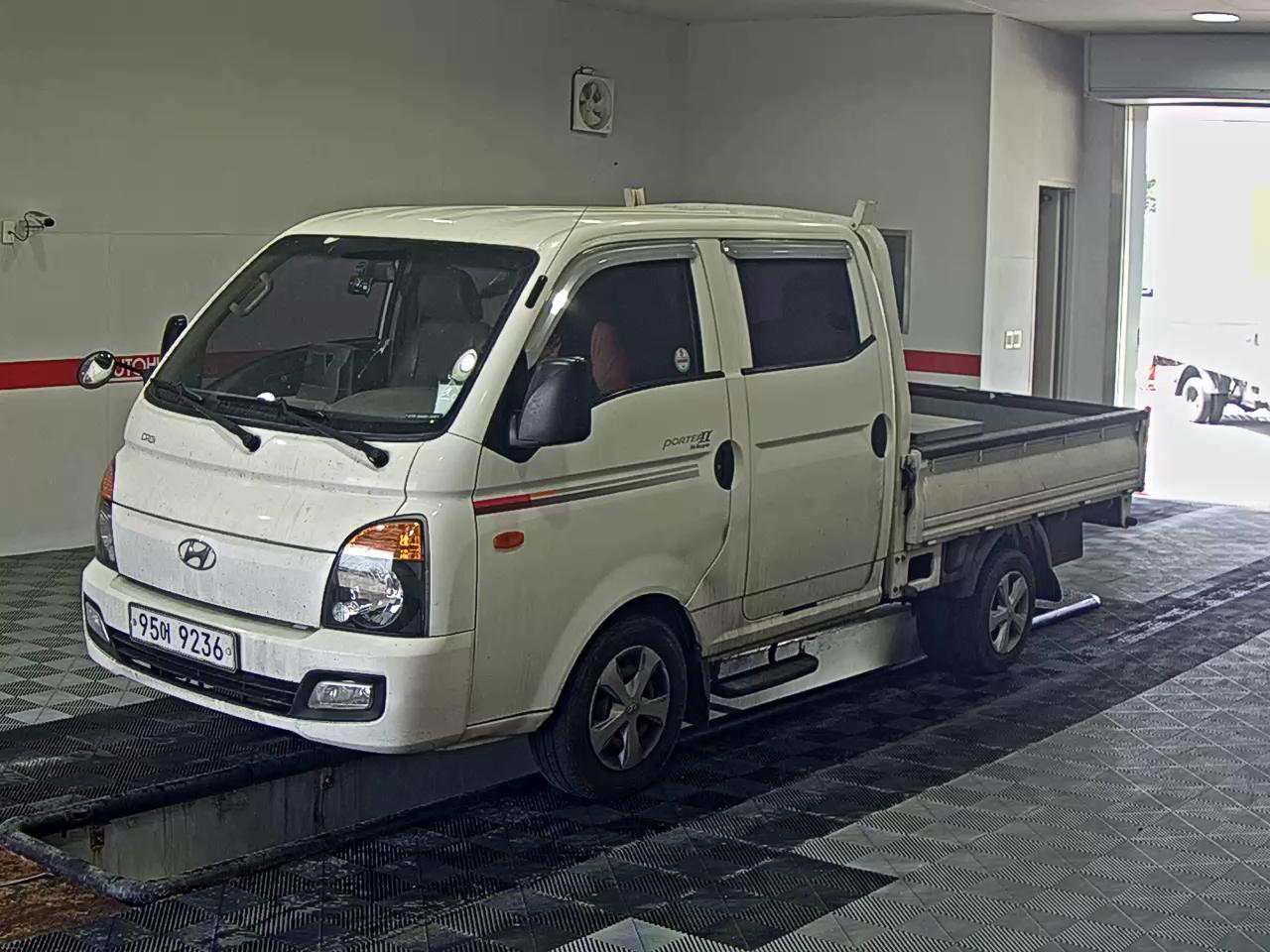 HYUNDAI PORTER II DOUBLE CAB EXTRA WHEELBASE HIGH SUPER