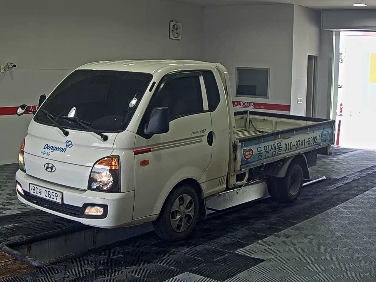 HYUNDAI PORTER II SUPER CAB EXTRA WHEELBASE