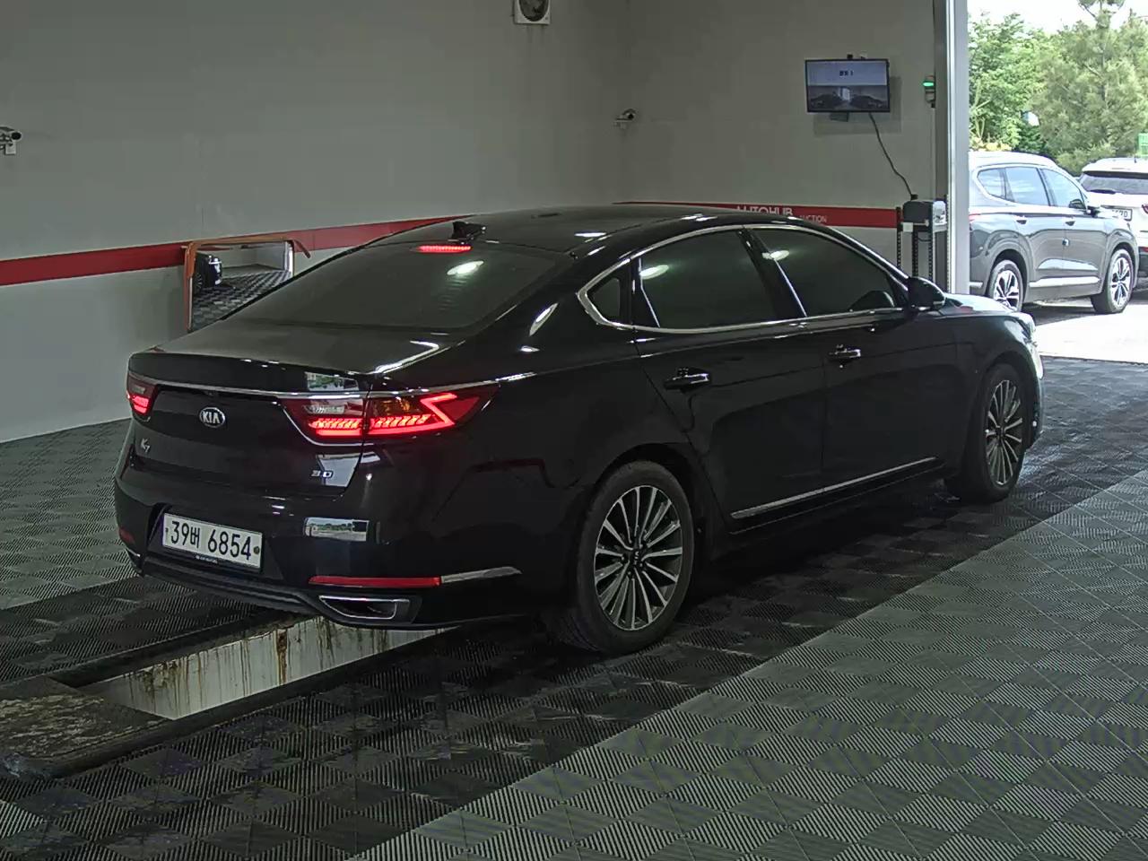 2018 - kia k7