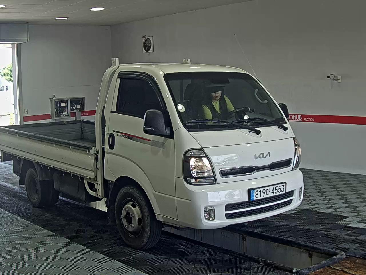 2023 - kia bongo