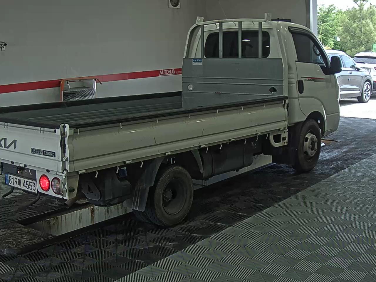 2023 - kia bongo