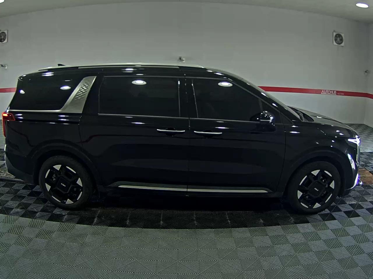 2025 - kia carnival
