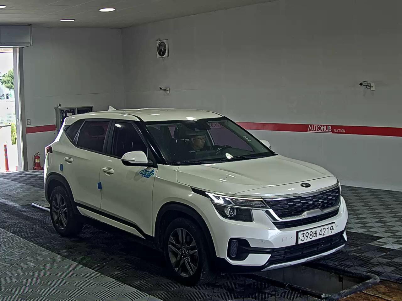 2020 - kia seltos