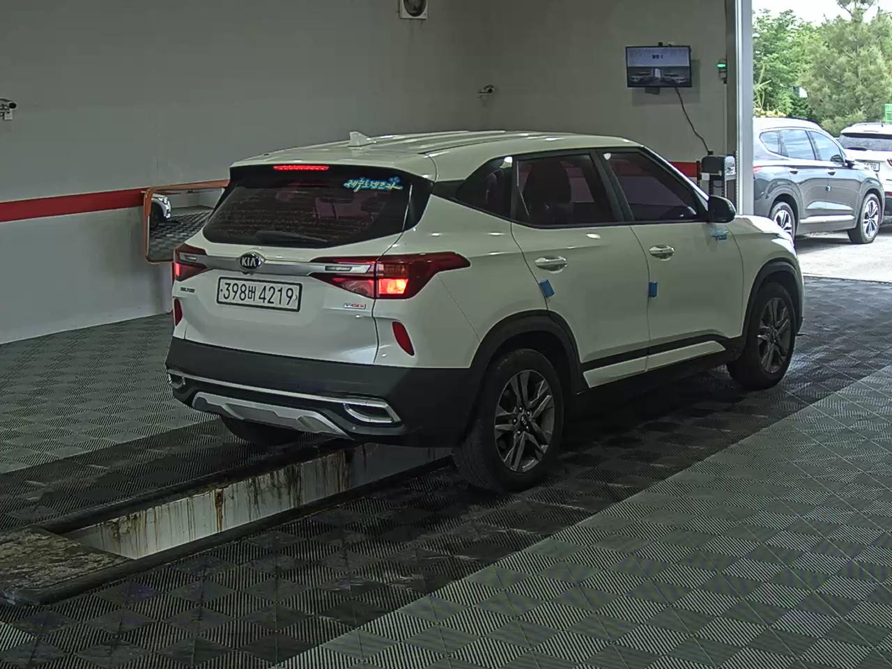 2020 - kia seltos