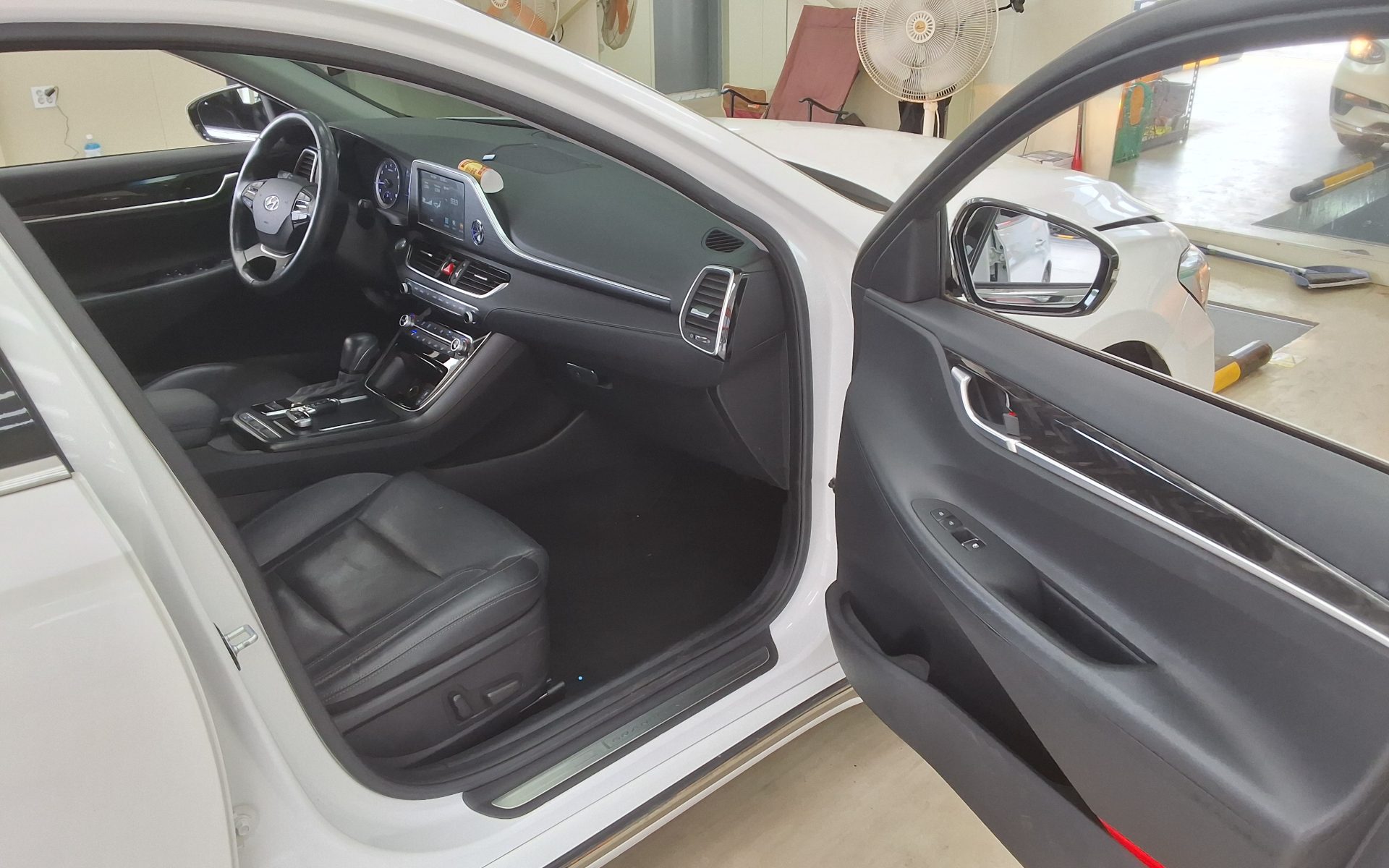 2019 - hyundai grandeur