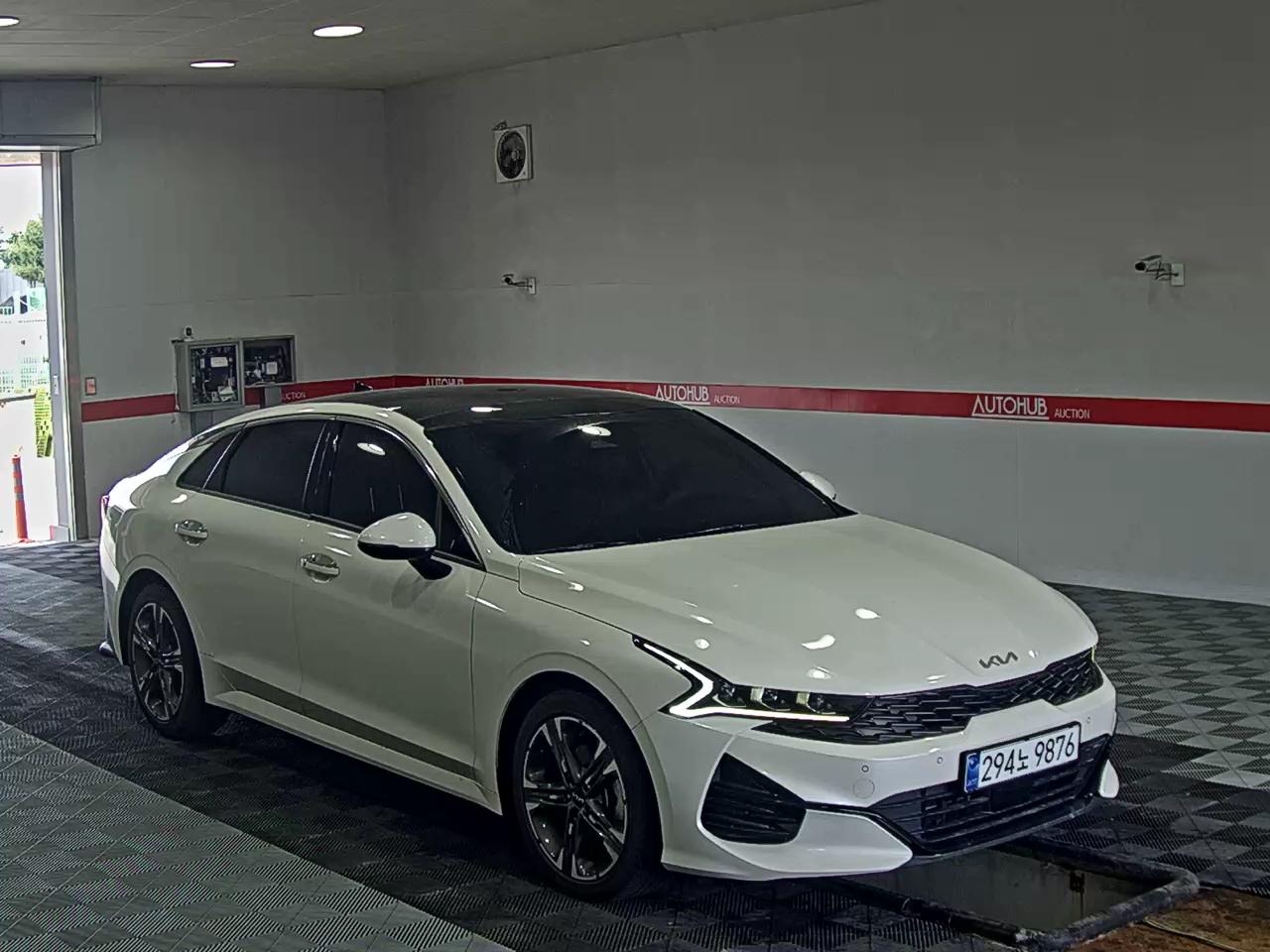 2022 - kia k5