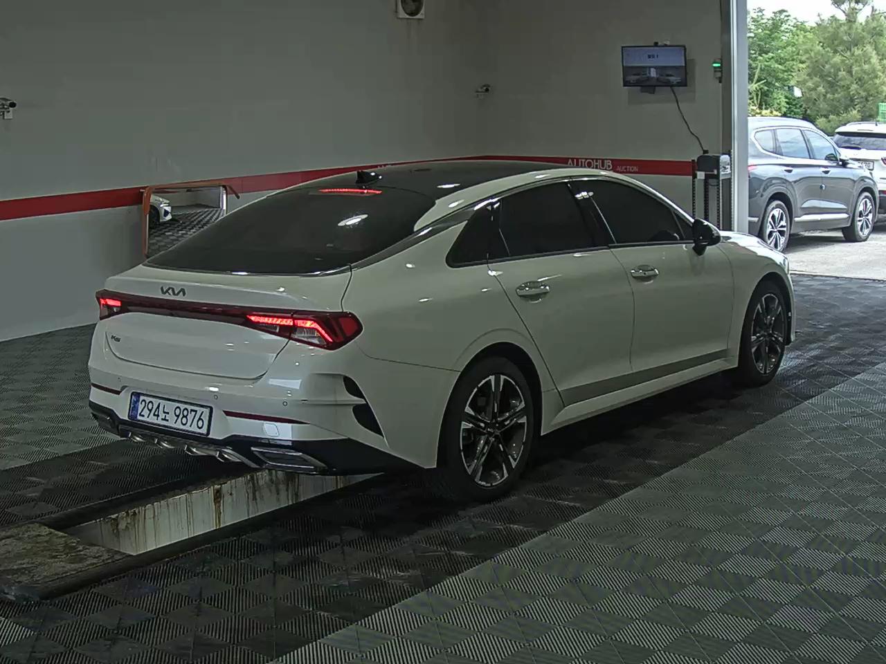 2022 - kia k5