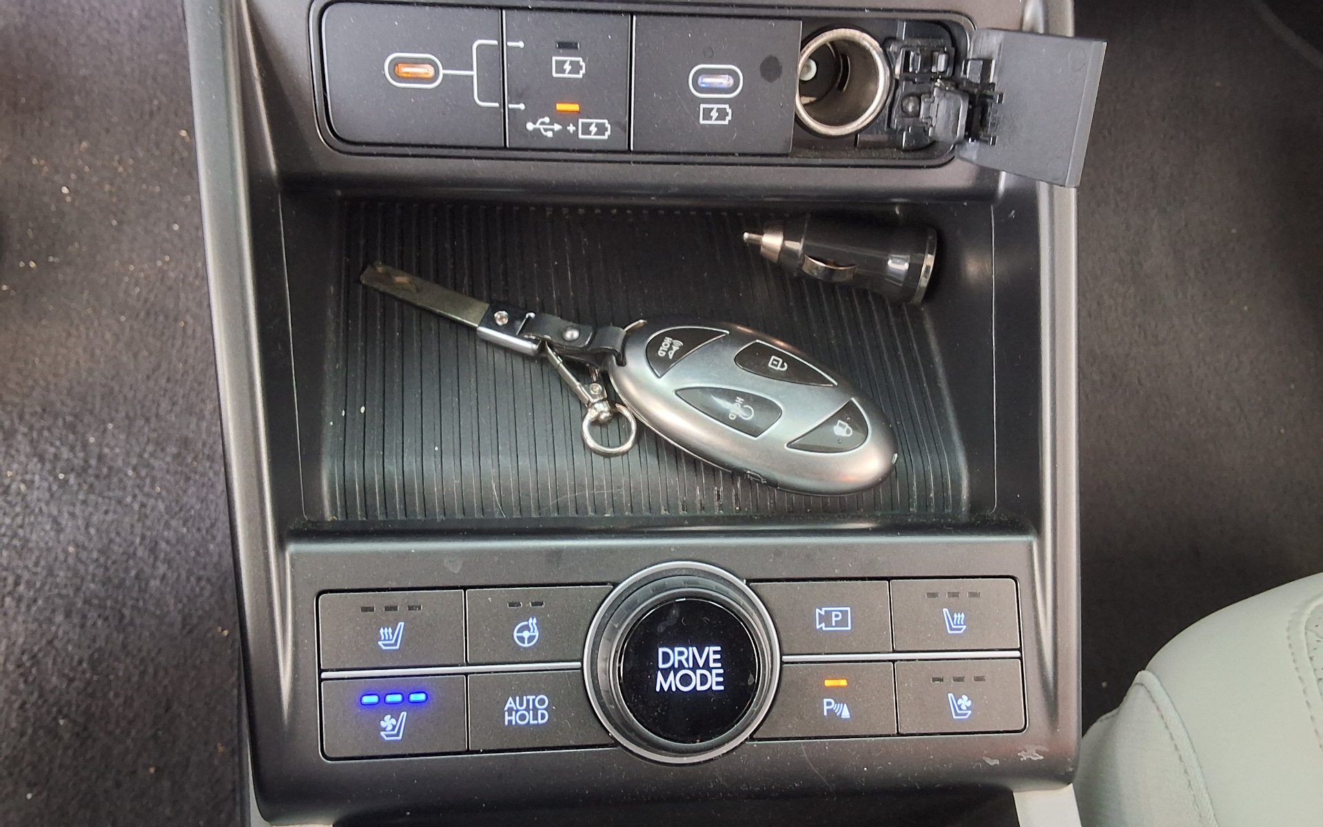 2023 - hyundai kona