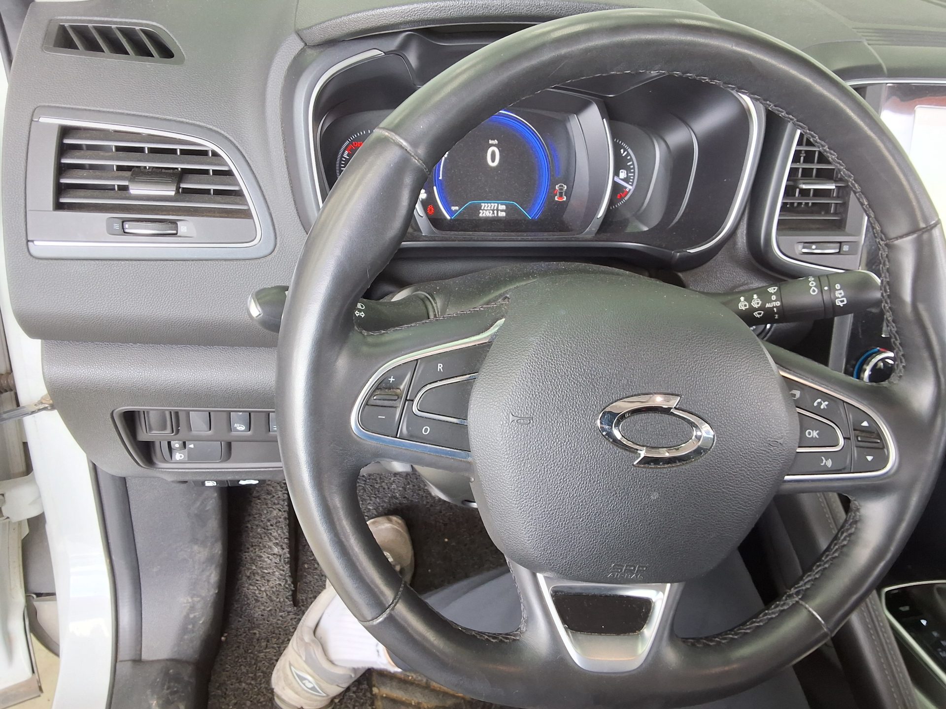 2020 - renault qm6