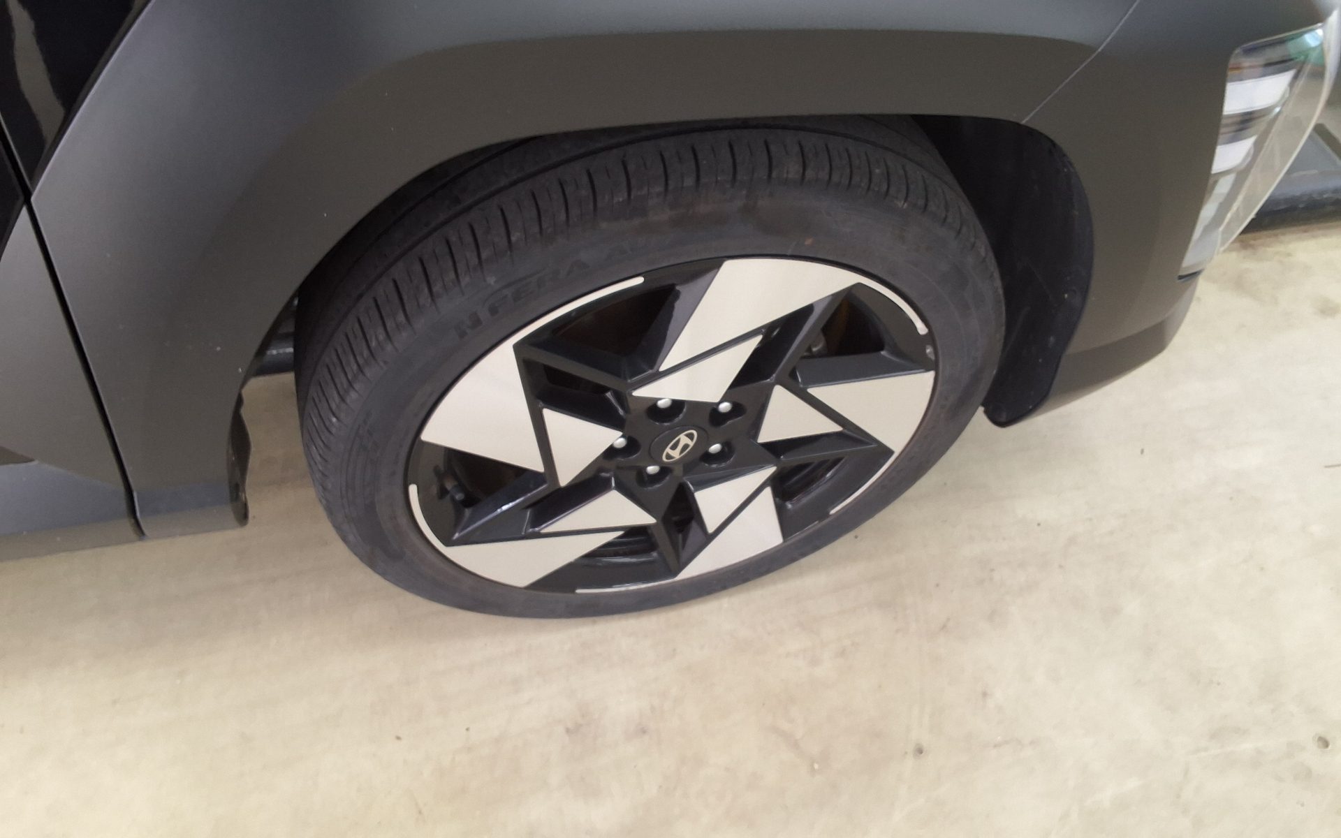2023 - hyundai kona